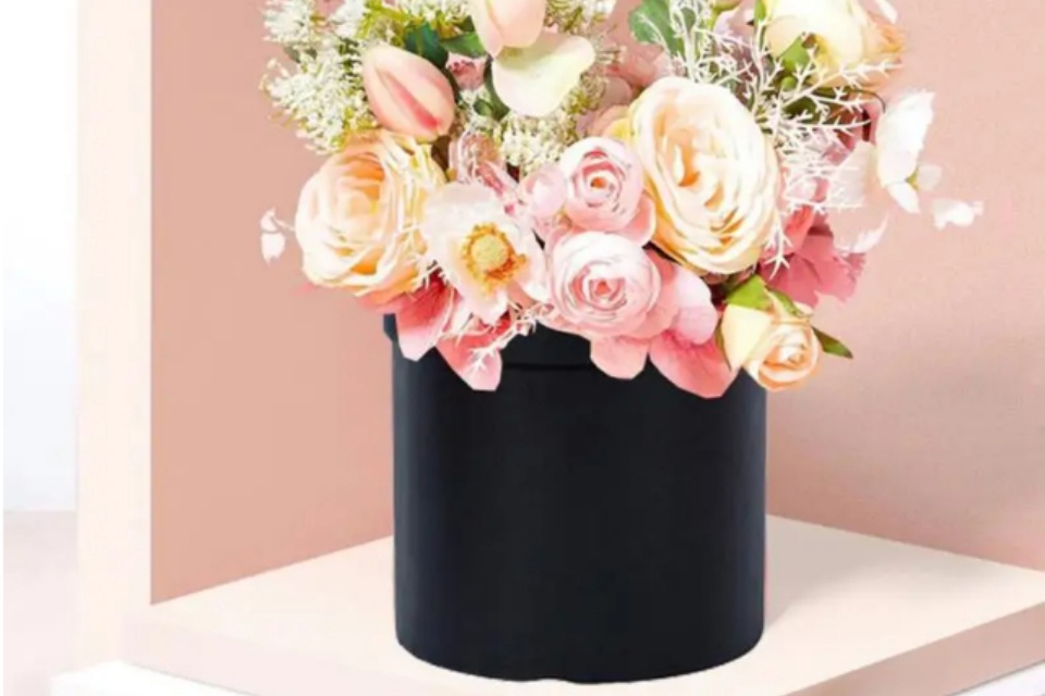 Cylindrical Flower Boxes10.jpg