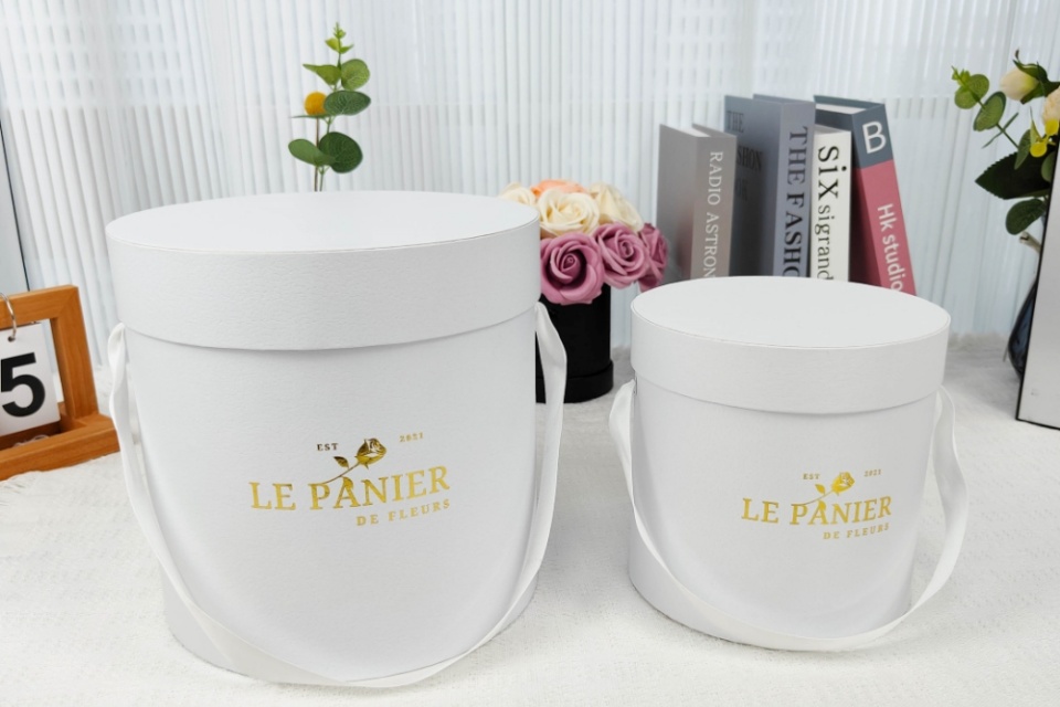 Cylindrical Flower Boxes15.jpg